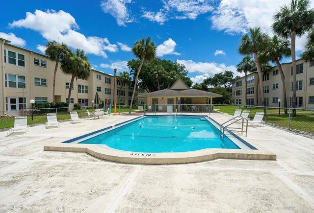 11720 PARK BOULEVARD 102, Seminole, FL 33772