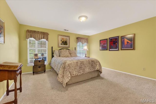 17648 Westhampton Woods Drive, Wildwood, MO 63005