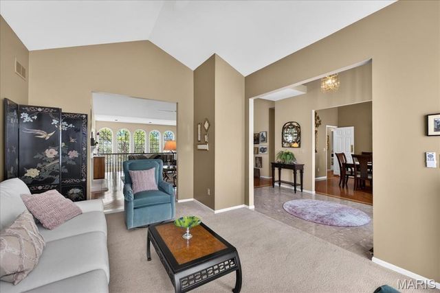 17648 Westhampton Woods Drive, Wildwood, MO 63005