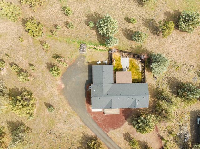 8092 SW Crater Loop Road, Terrebonne, OR 97760