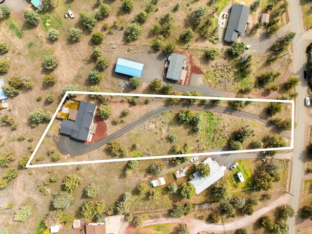 8092 SW Crater Loop Road, Terrebonne, OR 97760