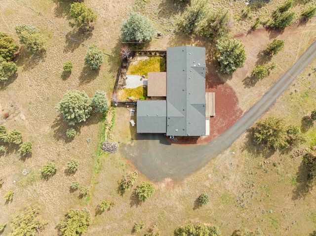 8092 SW Crater Loop Road, Terrebonne, OR 97760