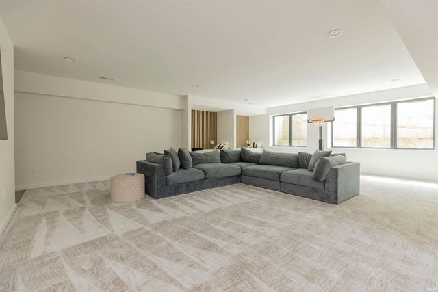 11500 Greyson Alan Drive, Granger, IN 46530