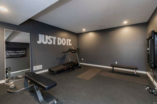 11500 Greyson Alan Drive, Granger, IN 46530