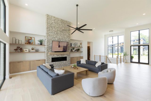 11500 Greyson Alan Drive, Granger, IN 46530