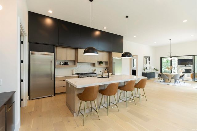 11500 Greyson Alan Drive, Granger, IN 46530