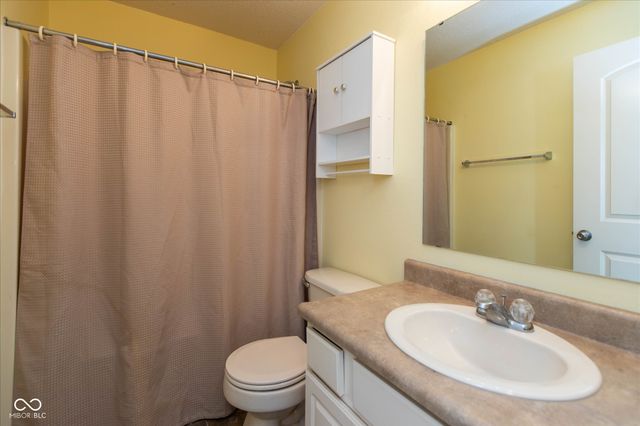 10232 Clear Sky Drive, Avon, IN 46123