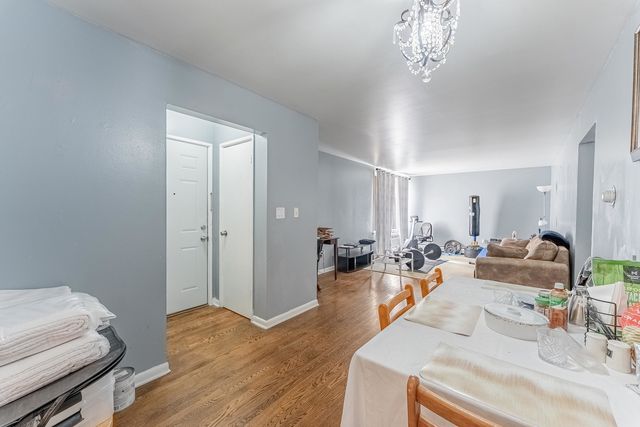 1630 W CHASE Avenue 1N, Chicago, IL 60626