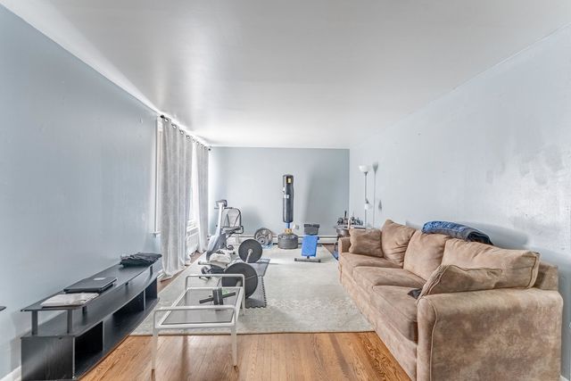 1630 W CHASE Avenue 1N, Chicago, IL 60626