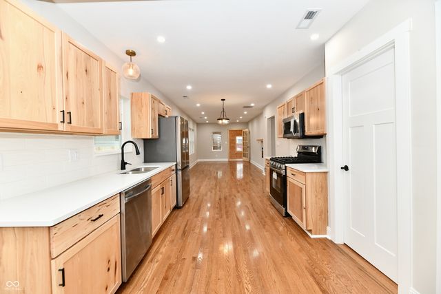 4619 Winthrop Avenue, Indianapolis, IN 46205