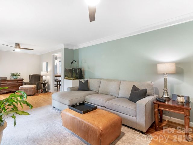 845 Fairbanks Road, Charlotte, NC 28210