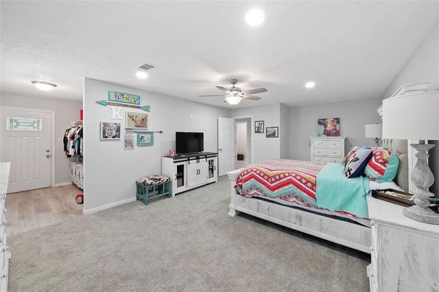 287 Blue Lake Drive, Huffman, TX 77336