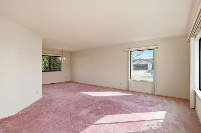 1340 Terrace Drive, Hollister, CA 95023