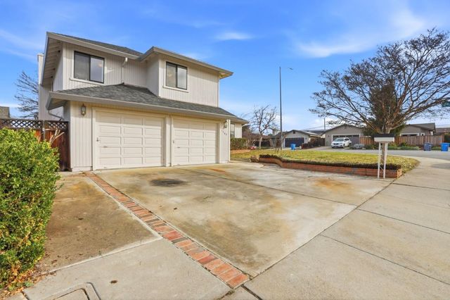 1340 Terrace Drive, Hollister, CA 95023