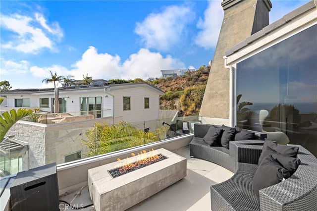 608 Loretta Drive, Laguna Beach, CA 92651