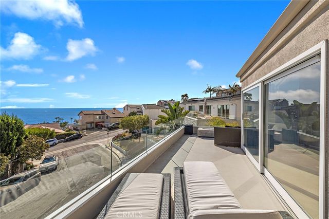 608 Loretta Drive, Laguna Beach, CA 92651