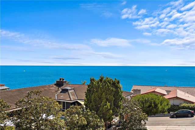 608 Loretta Drive, Laguna Beach, CA 92651