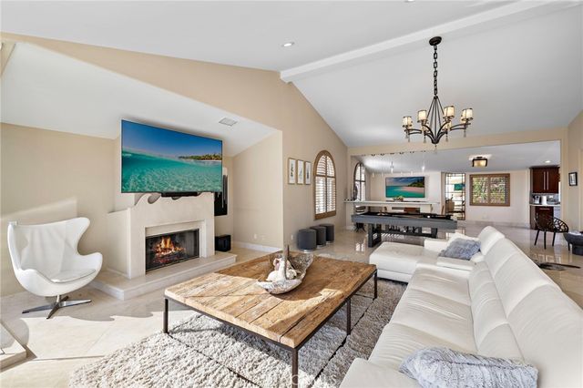 608 Loretta Drive, Laguna Beach, CA 92651