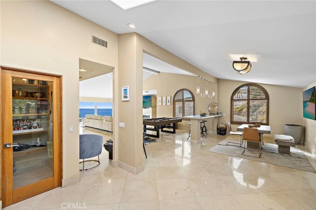 608 Loretta Drive, Laguna Beach, CA 92651
