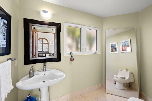 608 Loretta Drive, Laguna Beach, CA 92651