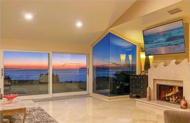 608 Loretta Drive, Laguna Beach, CA 92651