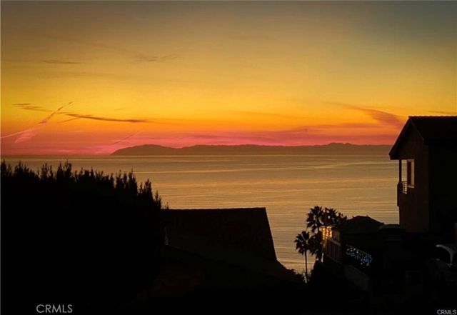 608 Loretta Drive, Laguna Beach, CA 92651