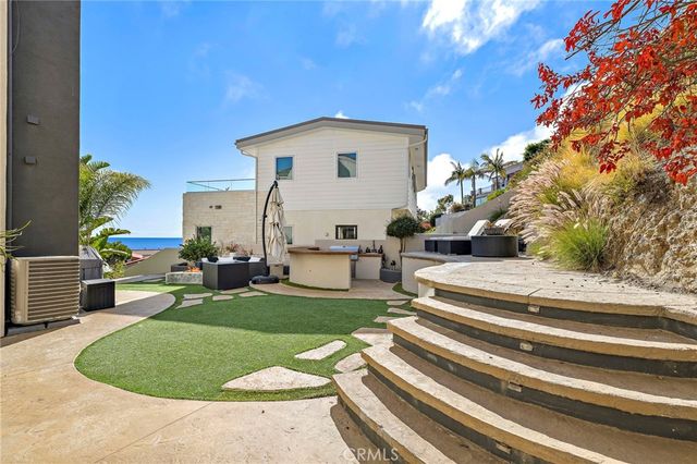608 Loretta Drive, Laguna Beach, CA 92651