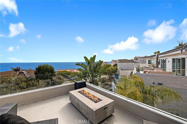 608 Loretta Drive, Laguna Beach, CA 92651