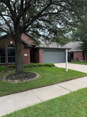 9126 Bearcove Circle, Houston, TX 77064