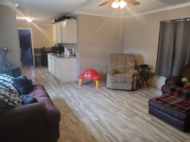 301 S CEDAR Street, Miami, OK 74339