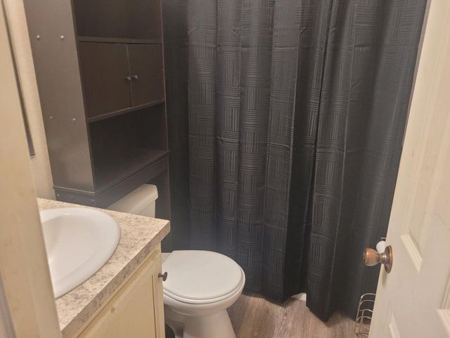 301 S CEDAR Street, Miami, OK 74339