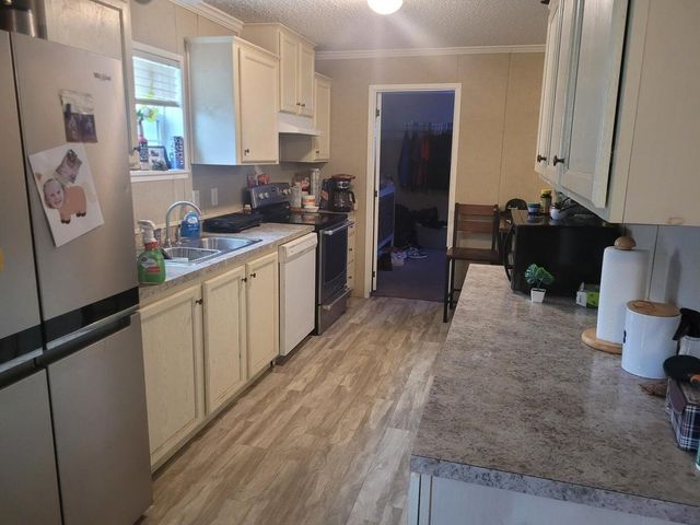 301 S CEDAR Street, Miami, OK 74339