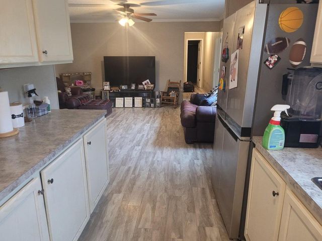 301 S CEDAR Street, Miami, OK 74339