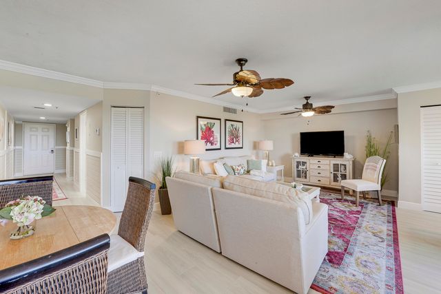 275 Palm Avenue A406, Jupiter, FL 33477