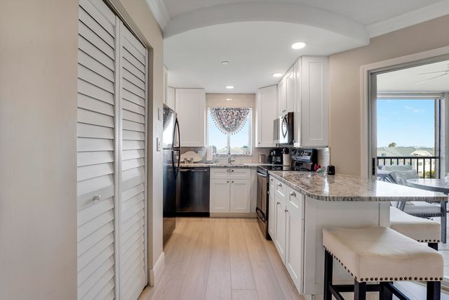 275 Palm Avenue A406, Jupiter, FL 33477