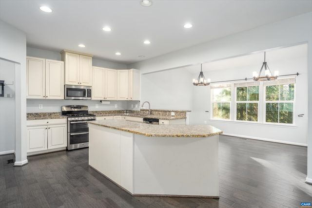 1578 BURGUNDY LN, Charlottesville, VA 22911