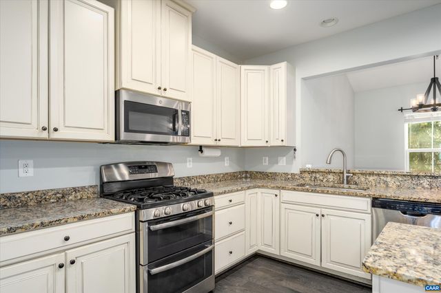 1578 BURGUNDY LN, Charlottesville, VA 22911