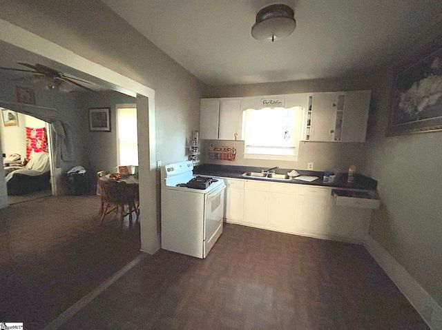 104 Snow Street, Greer, SC 29651