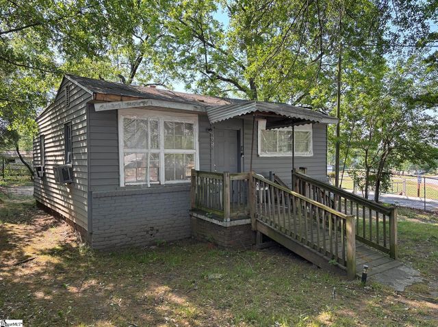 104 Snow Street, Greer, SC 29651