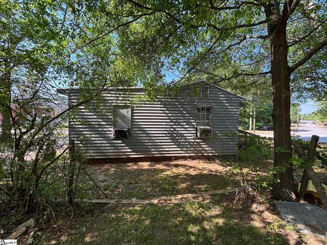 104 Snow Street, Greer, SC 29651