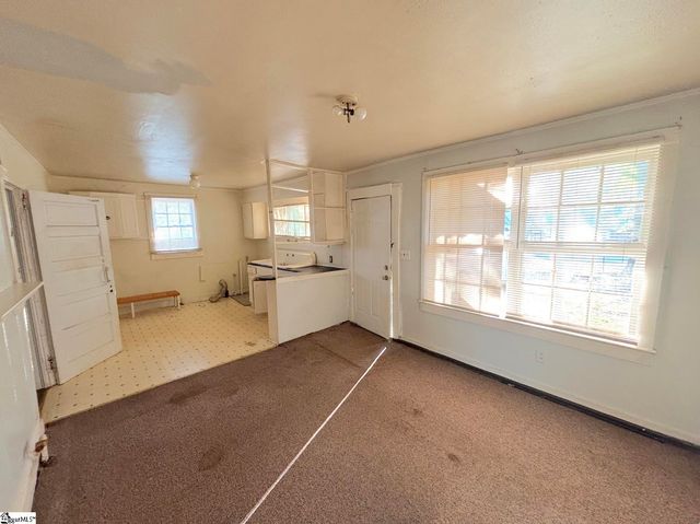 104 Snow Street, Greer, SC 29651