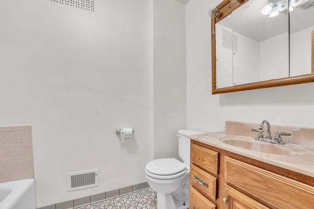 5305 86th STREET, Pleasant Prairie, WI 53158