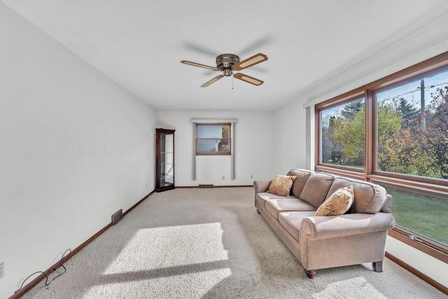 5305 86th STREET, Pleasant Prairie, WI 53158