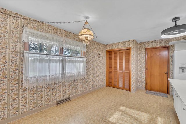 5305 86th STREET, Pleasant Prairie, WI 53158