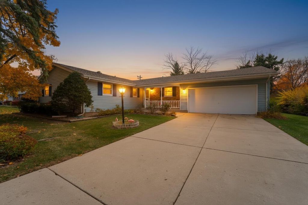 5305 86th STREET, Pleasant Prairie, WI 53158