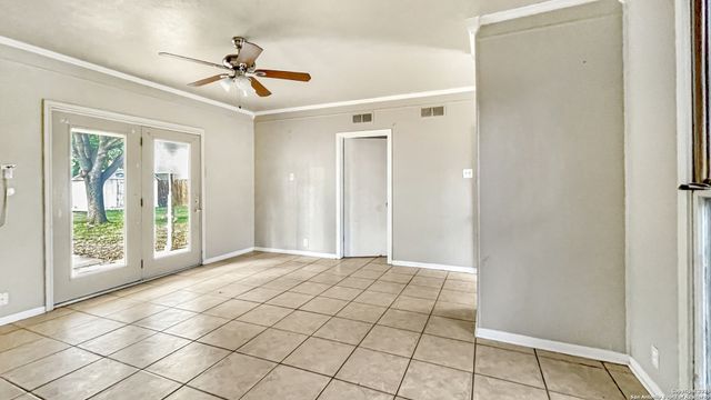 103 Pollydale Ave, San Antonio, TX 78223