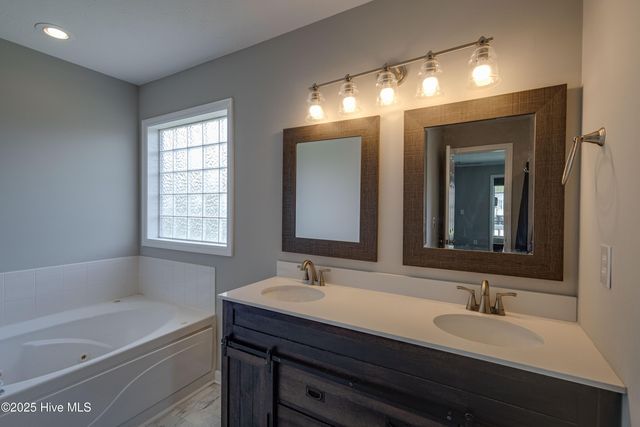 215 Rutherford Way, Jacksonville, NC 28540
