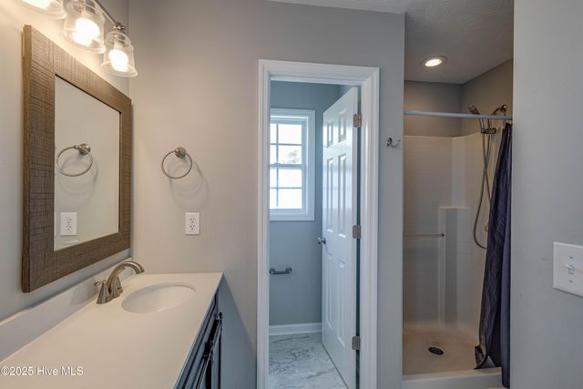 215 Rutherford Way, Jacksonville, NC 28540