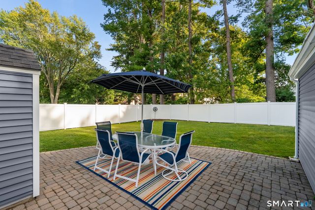 27 Hilltop Drive, West Hartford, CT 06107