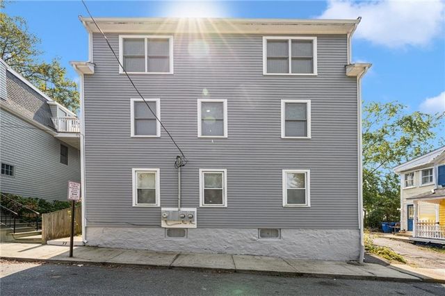 77 Pope Street 2, Newport, RI 02840